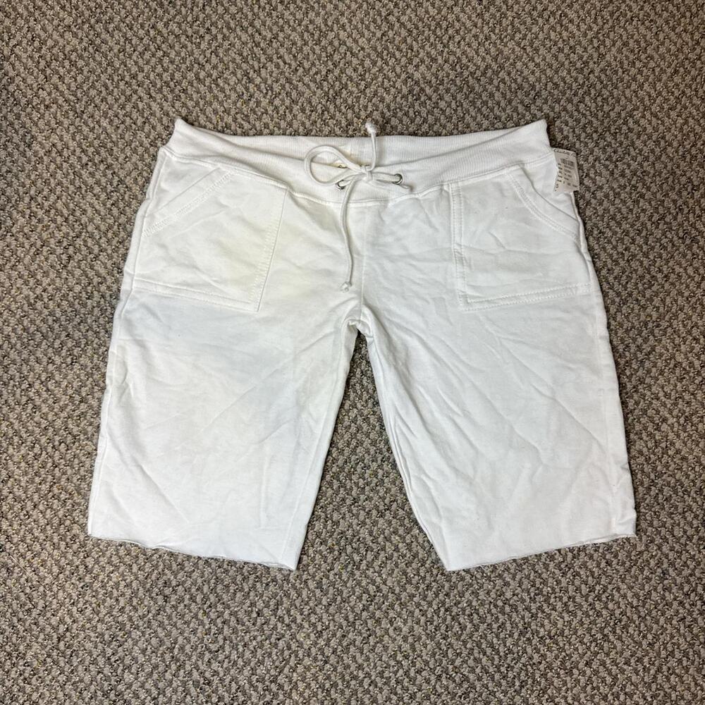 Cute vintage y2k white soft cotton yoga low rise gaucho shorts NWT